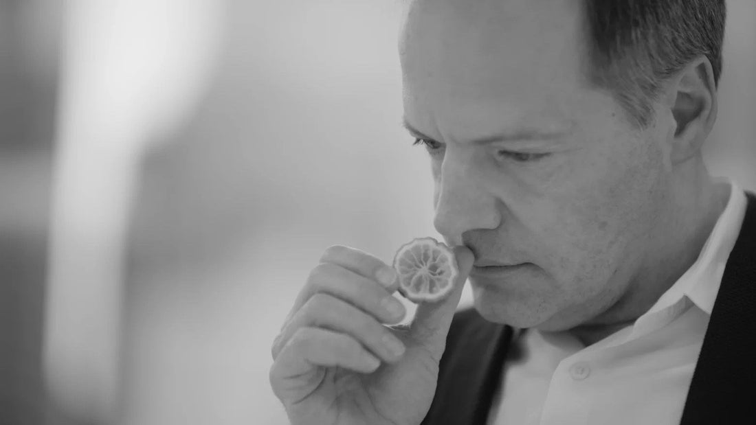 Commodity Bergamot av Stephen Nilsen